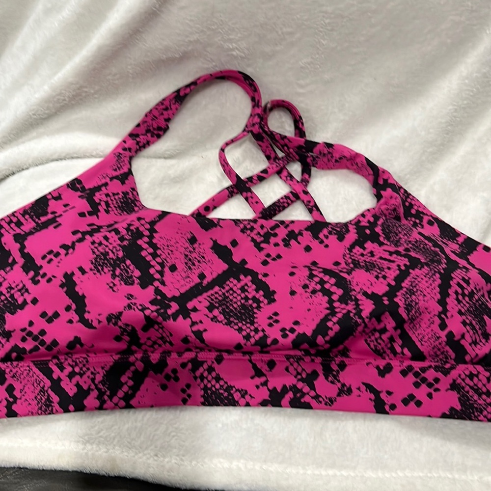 Sports bra